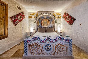 Kayatas Cave Suites