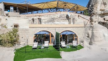 Kayatas Cave Suites