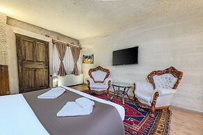 Kayatas Cave Suites