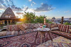 Kayatas Cave Suites