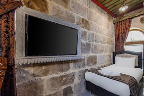 Kayatas Cave Suites