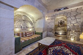Kayatas Cave Suites