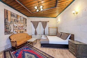 Kayatas Cave Suites