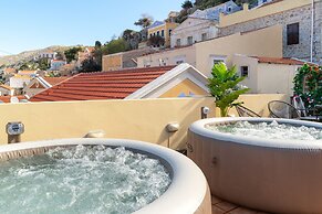 Maravelias Rooms