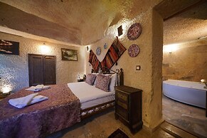 Emit Cave Hotel