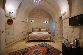 Emit Cave Hotel