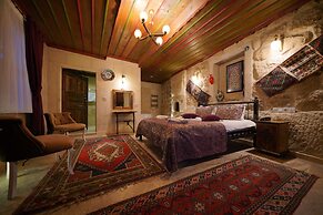 Emit Cave Hotel