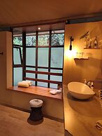 Ashnil Mara Camp