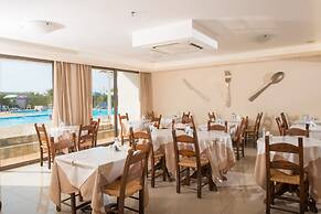 Oasis Beach Hotel Adults Only