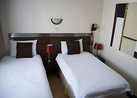 Villaggio Hotel & Restaurant