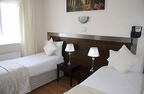 Villaggio Hotel & Restaurant