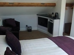 Farnham Hotel
