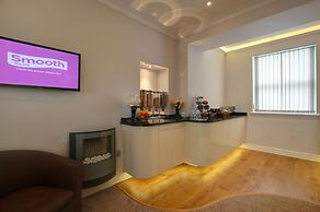 Farnham Hotel