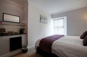 Farnham Hotel