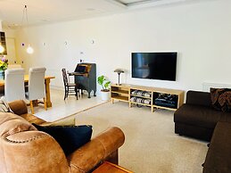 Crieff Armoury Luxury Self Catering Apartment