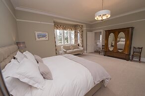 Lys-Na-Greyne Country House