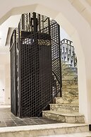 Luciano K Hotel