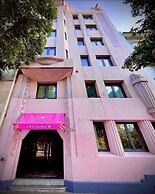 Luciano K Hotel