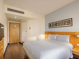 ibis Chennai City Centre Hotel