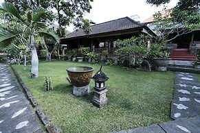 Murni's Houses and Spa