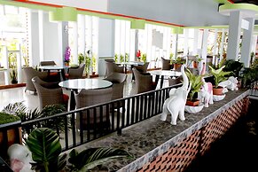Chabana Resort