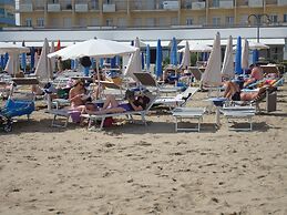 Hotel Marlisa Pier