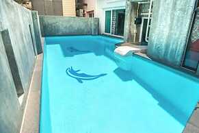 Beehive Phuket Old Town - Hostel