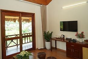 Hoa Binh Hotel