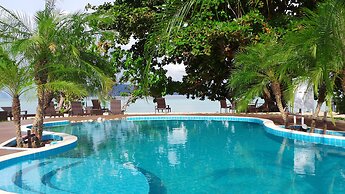Reef Resort