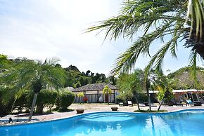 Reef Resort