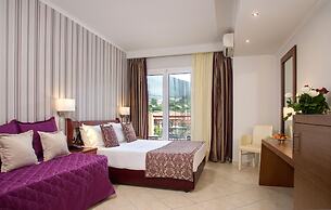 Electra Hotel