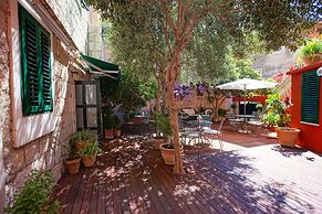 Zephyrus Boutique Accommodation