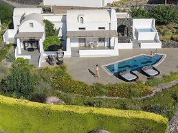 Santo Pure Oia Suites & Villas