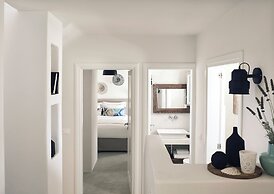 Santo Pure Oia Suites & Villas
