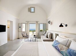 Santo Pure Oia Suites & Villas