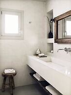 Santo Pure Oia Suites & Villas