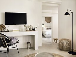 Santo Pure Oia Suites & Villas