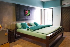 Huen Sookjai House