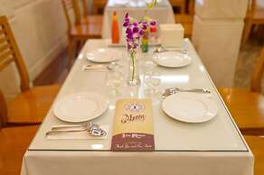 Iris Hotel Danang