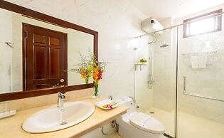 Iris Hotel Danang