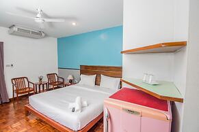 Sutus Court 4