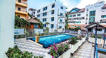 Sutus Court 4