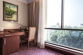 Army Hotel