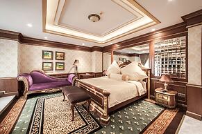 Army Hotel