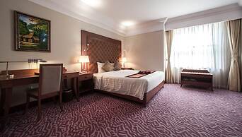 Army Hotel