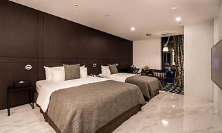 Hotel the May