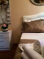 Rose Rooms Apart