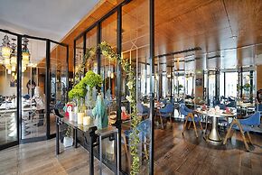 LN Hotel Five