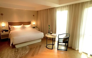 LN Hotel Five