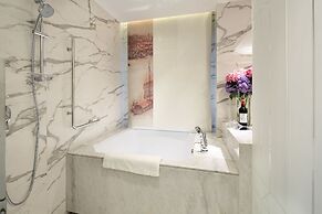 LN Hotel Five